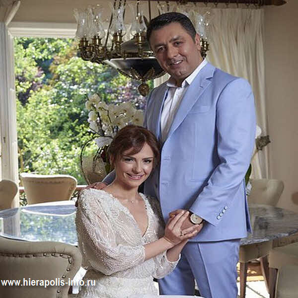 Синем Озтюрк и Мустафа Услю фото на свадьбе в мае 2016