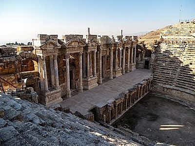 Римский театр  Хиераполис в наши дни