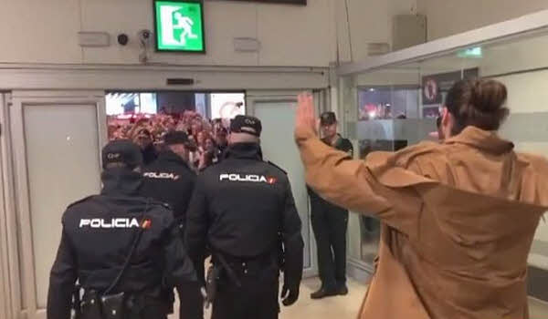 Джан Яман прибыл в аэропорт Мадрида
